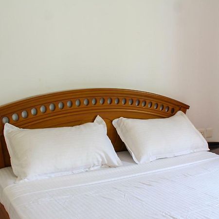 Magic Land Resorts Athirapally Irinjalakuda Extérieur photo