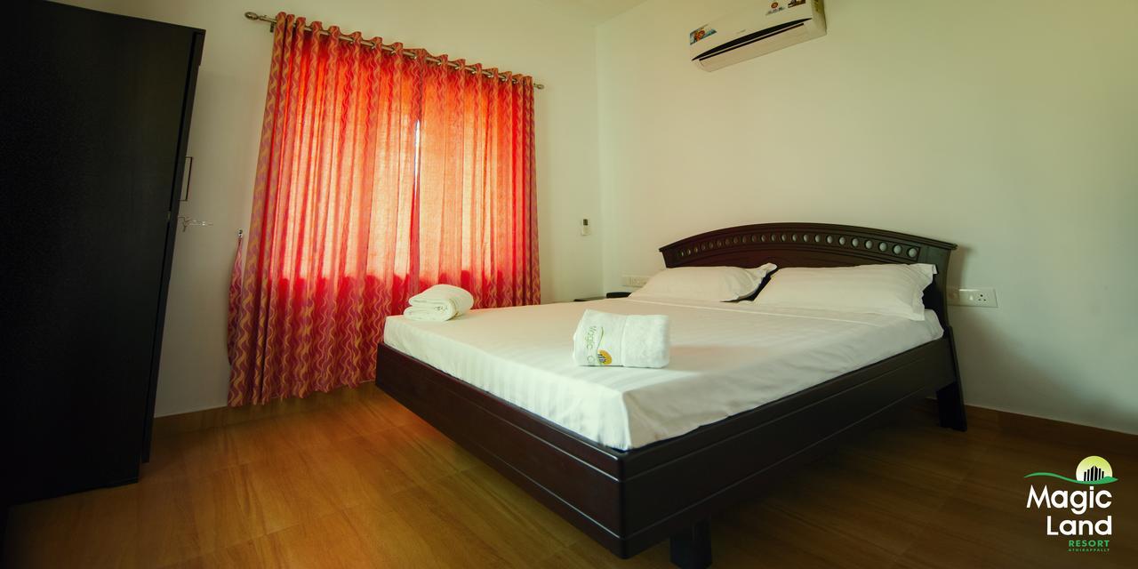 Magic Land Resorts Athirapally Irinjalakuda Extérieur photo